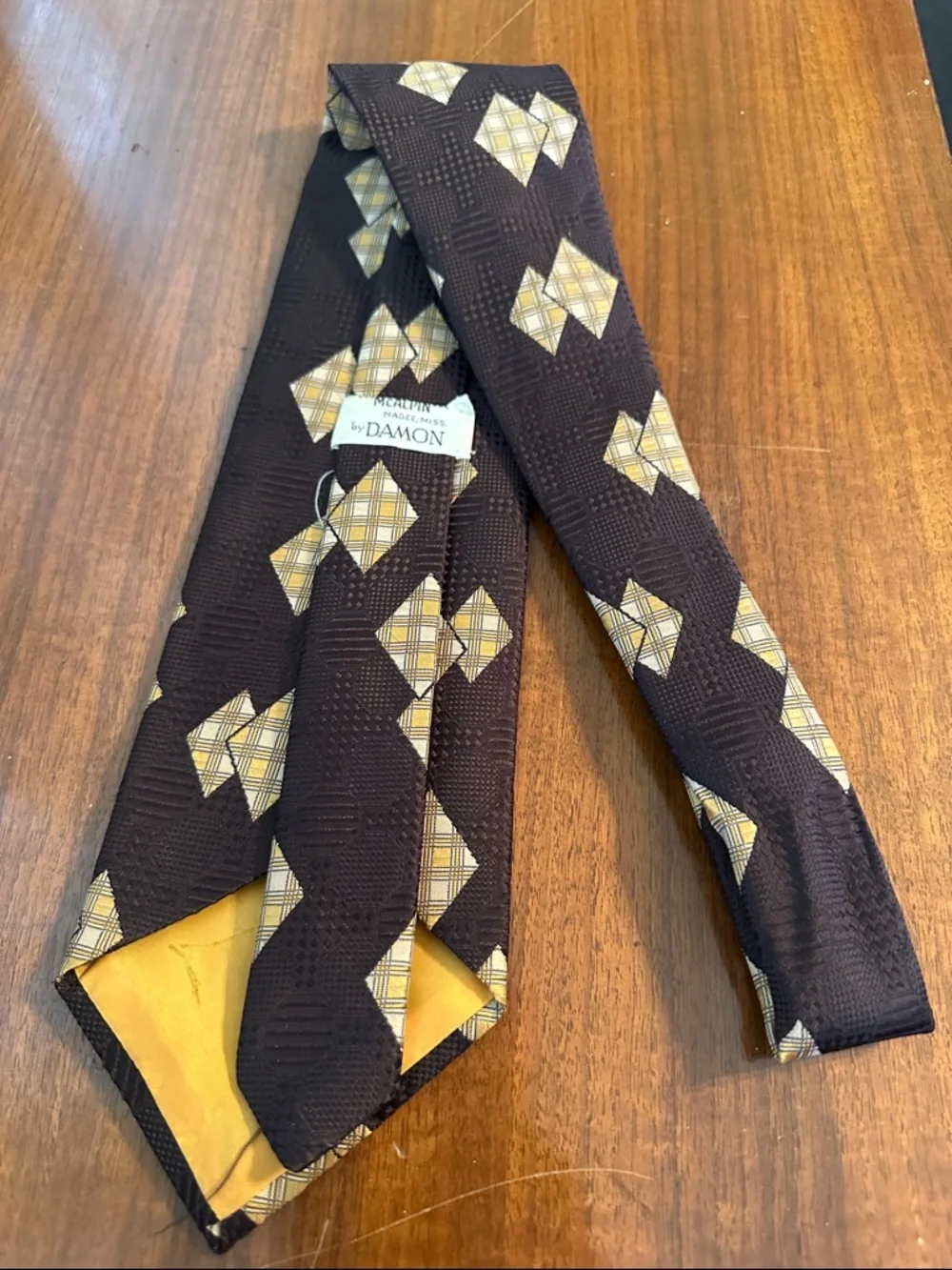 Vintage 70s Damon Brown Textured Polyester Tie with Gold Diamond Plaid Motif‎